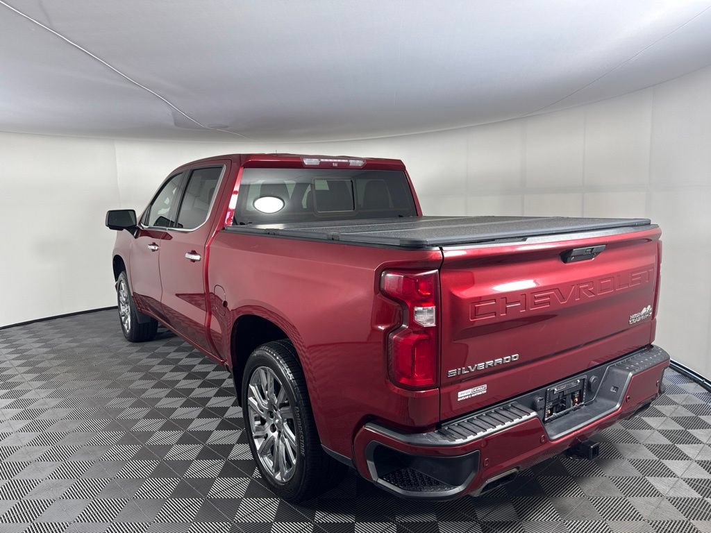 Used 2019 Chevrolet Silverado 1500 High Country w/ High Country Premium Package AWD/4WD image 3