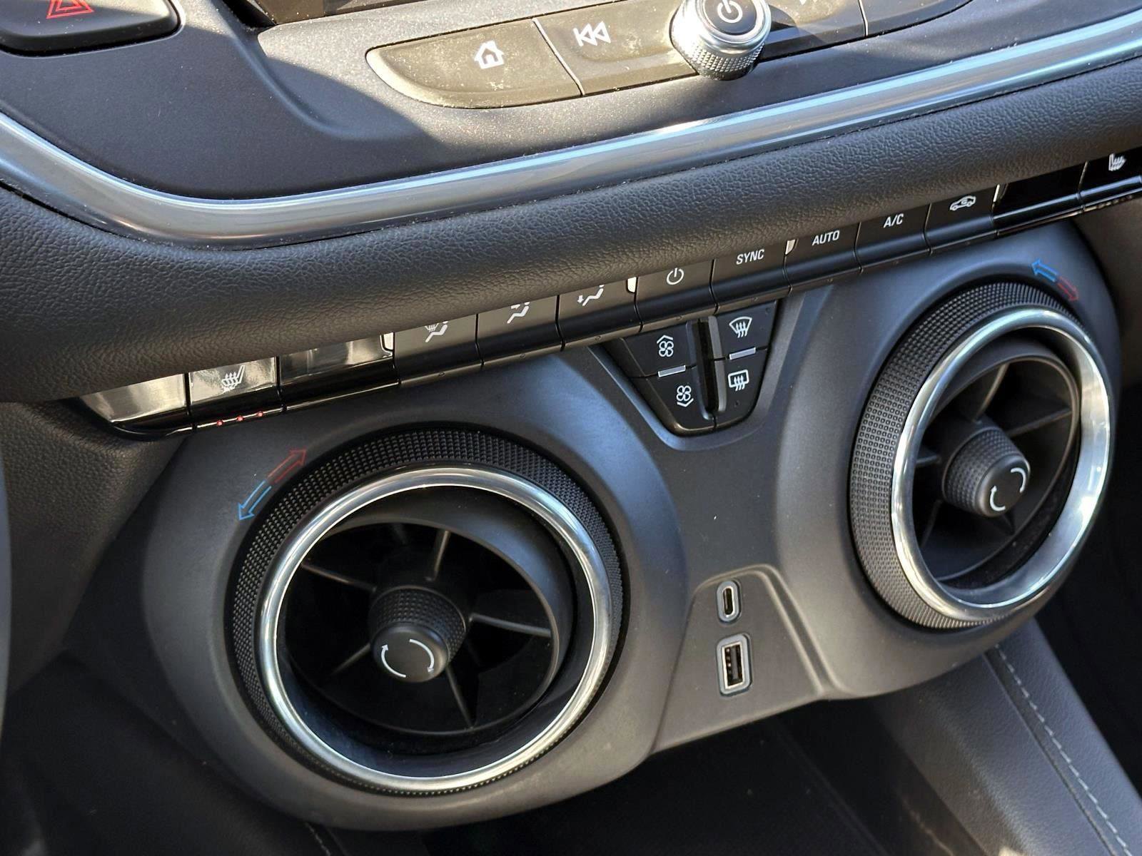 Used 2019 Chevrolet Blazer LT image 23