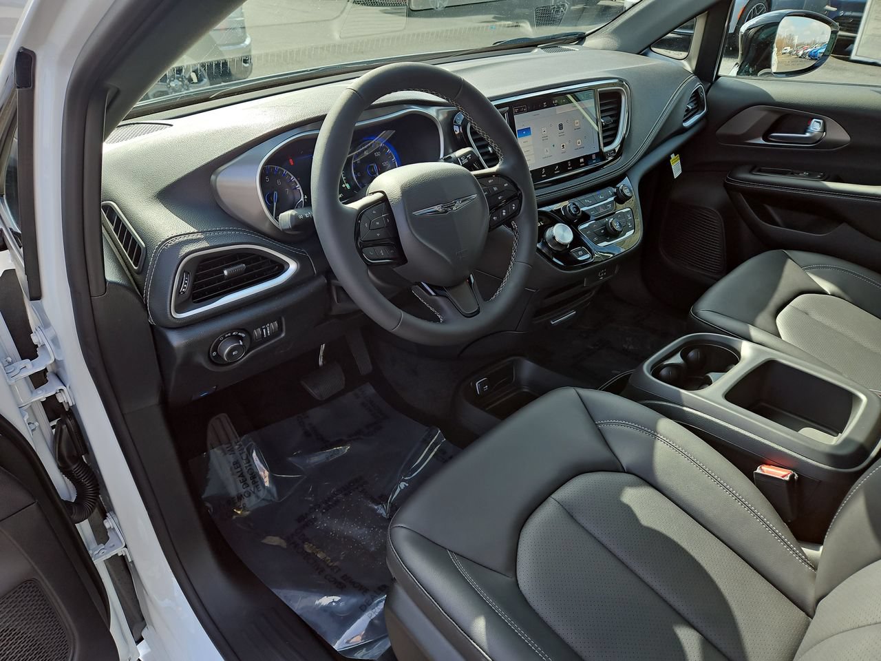 New 2026 Chrysler Pacifica Select w/ S Appearance Package FWD image 19