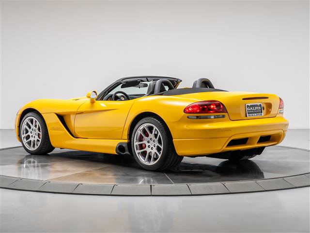 Used 2005 Dodge Viper SRT-10 image 3