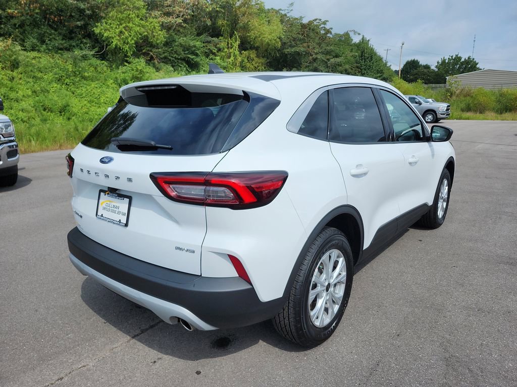 Used 2023 Ford Escape Active image 3