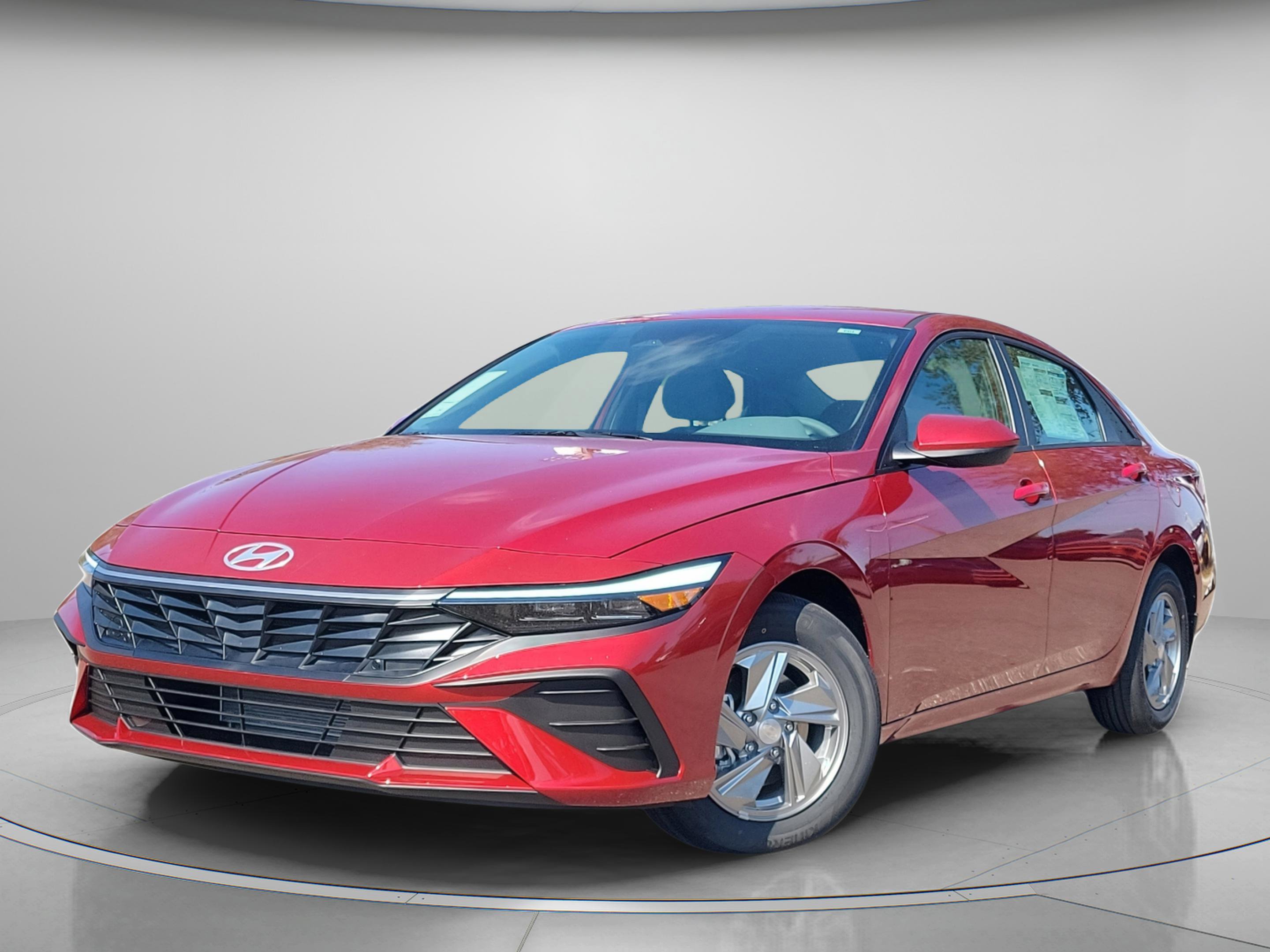 New 2026 Hyundai Elantra SE image 2
