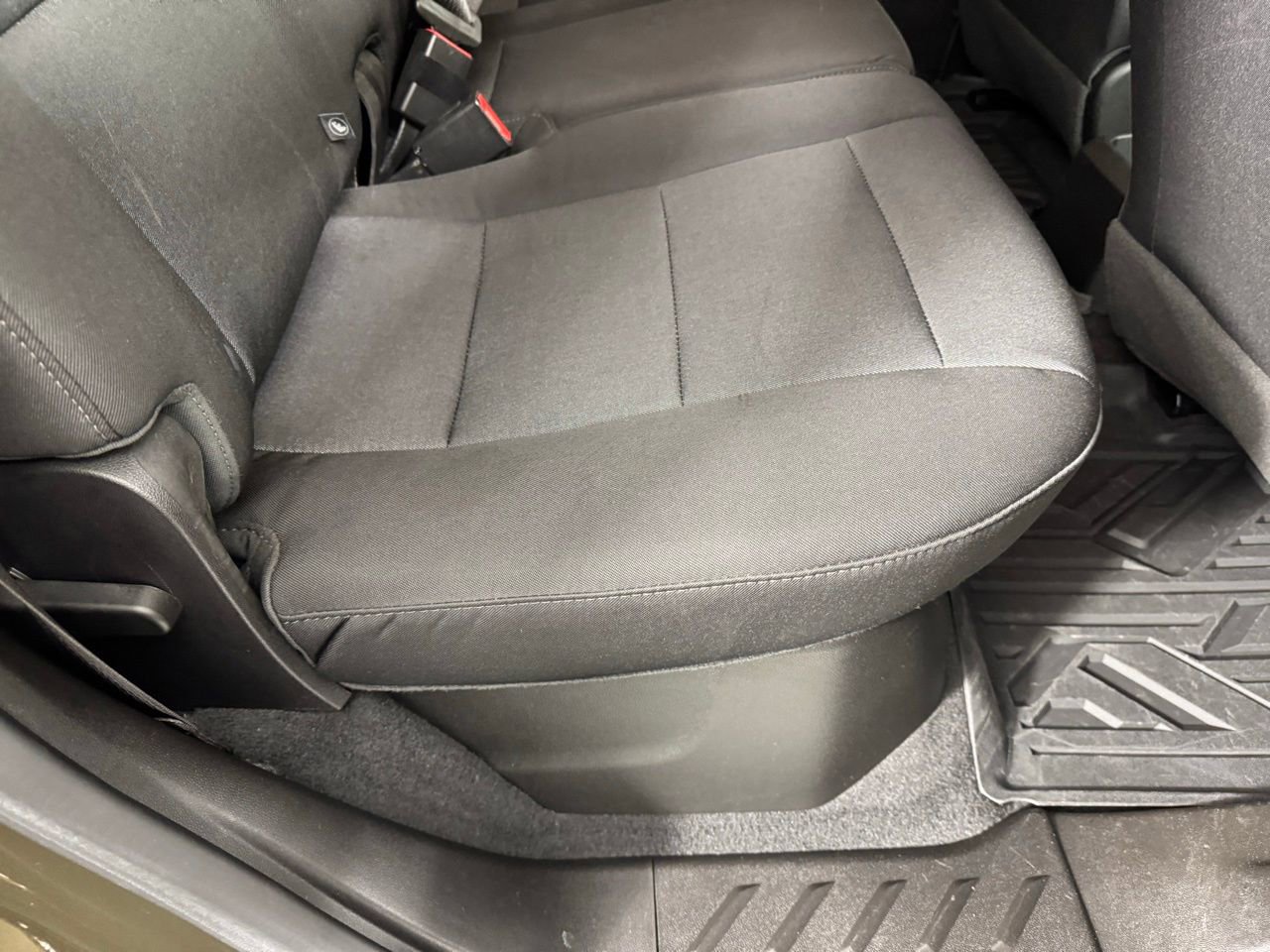 Used 2023 Chevrolet Colorado W/T image 29