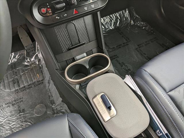 Certified 2025 MINI Cooper 2-Door Hardtop FWD image 11