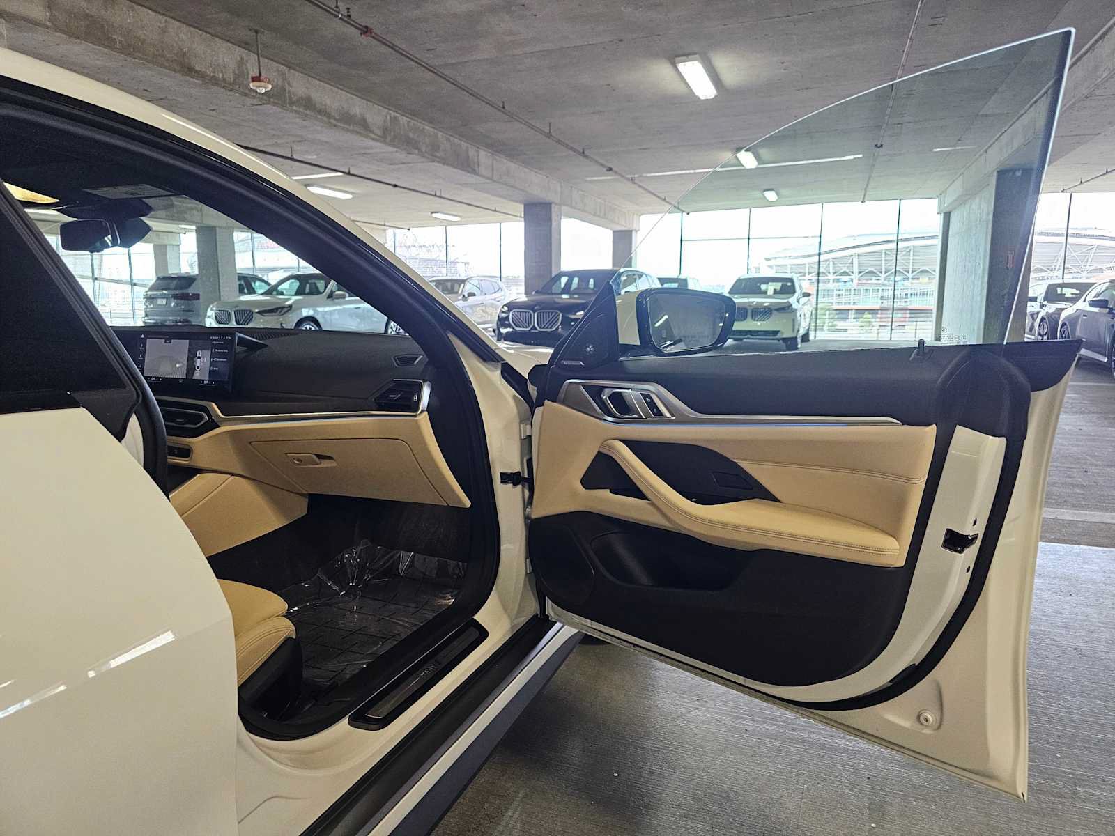 Certified 2023 BMW i4 eDrive35 RWD image 33