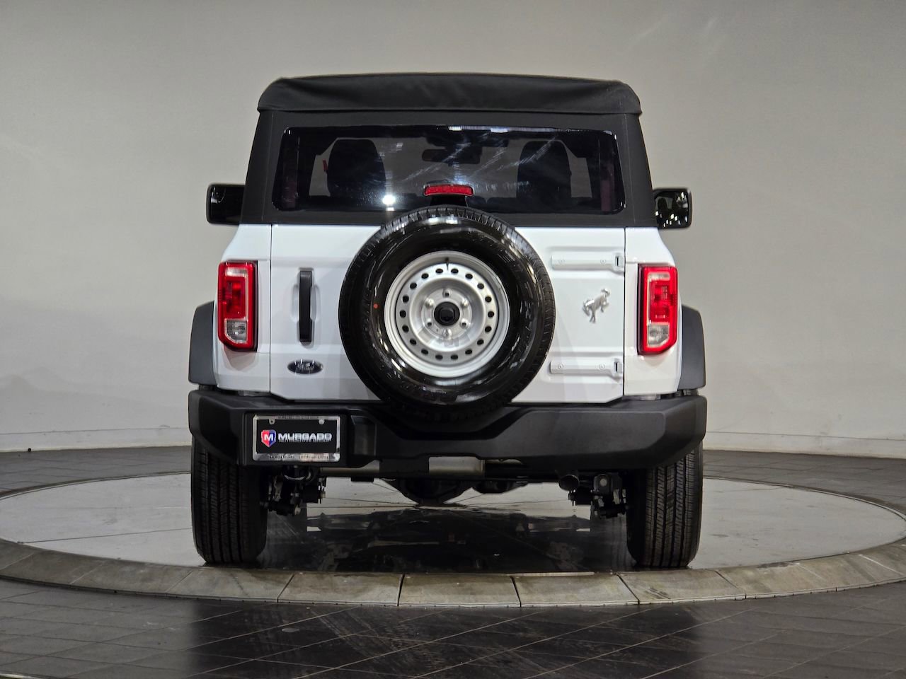 New 2025 Ford Bronco Base image 8