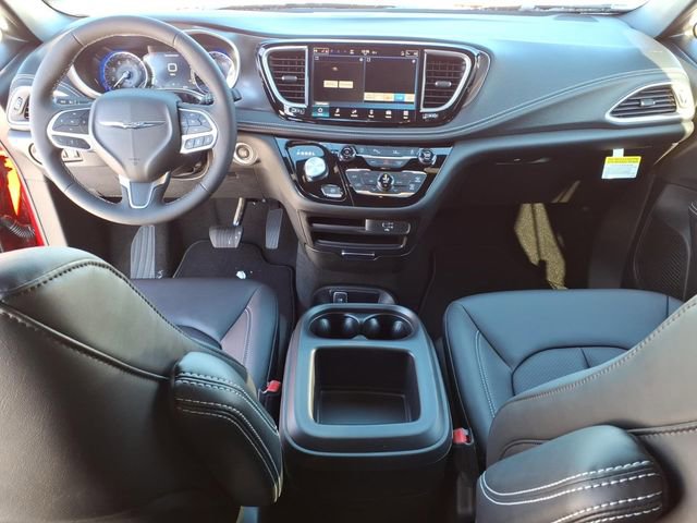 New 2026 Chrysler Pacifica Select image 25