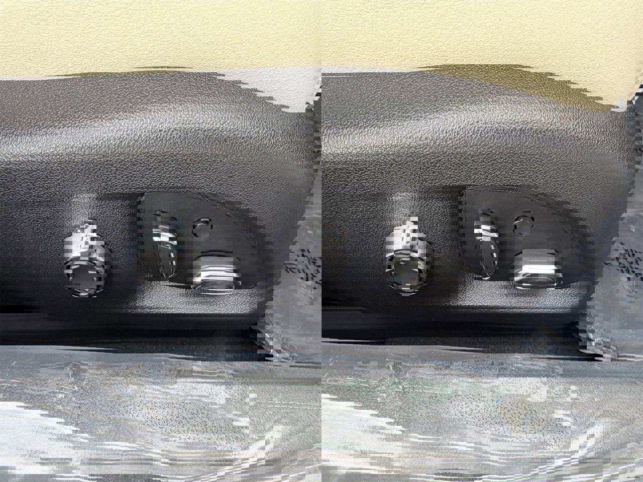 Used 2025 Cadillac CT5 Premium Luxury image 13