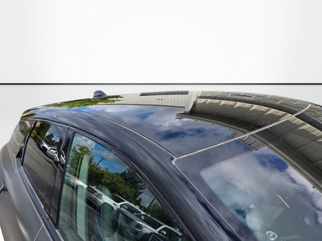 New 2026 Cadillac Optiq V w/ Magnus Launch Edition AWD/4WD image 15