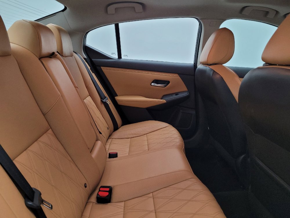 Used 2020 Nissan Sentra SV w/ SV Premium Package FWD image 19