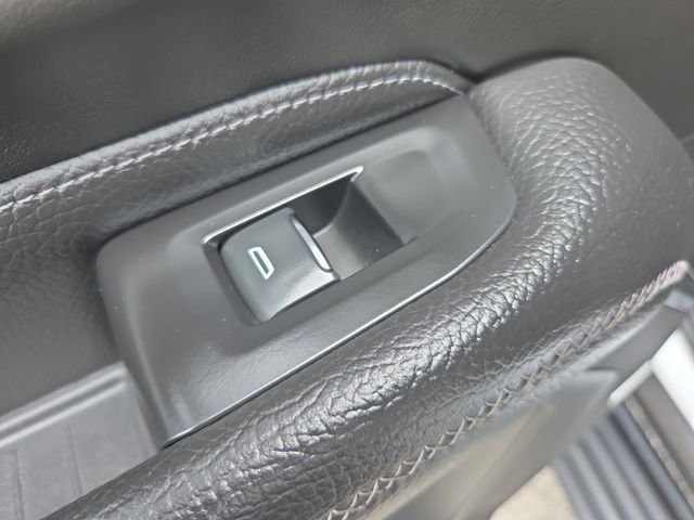 Certified 2023 GMC Yukon XL Denali image 12