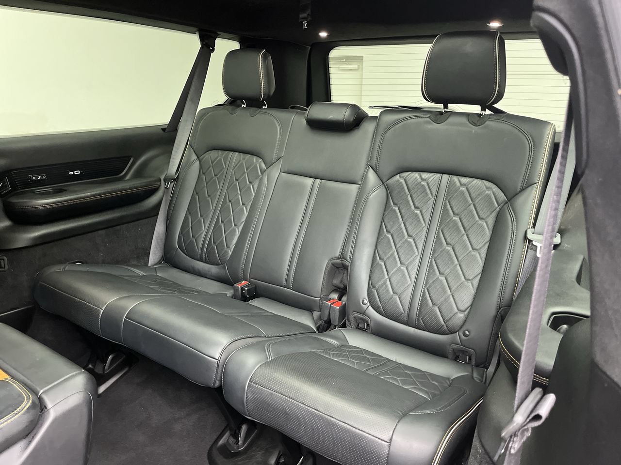 Used 2024 Jeep Grand Wagoneer L Series III AWD/4WD image 20