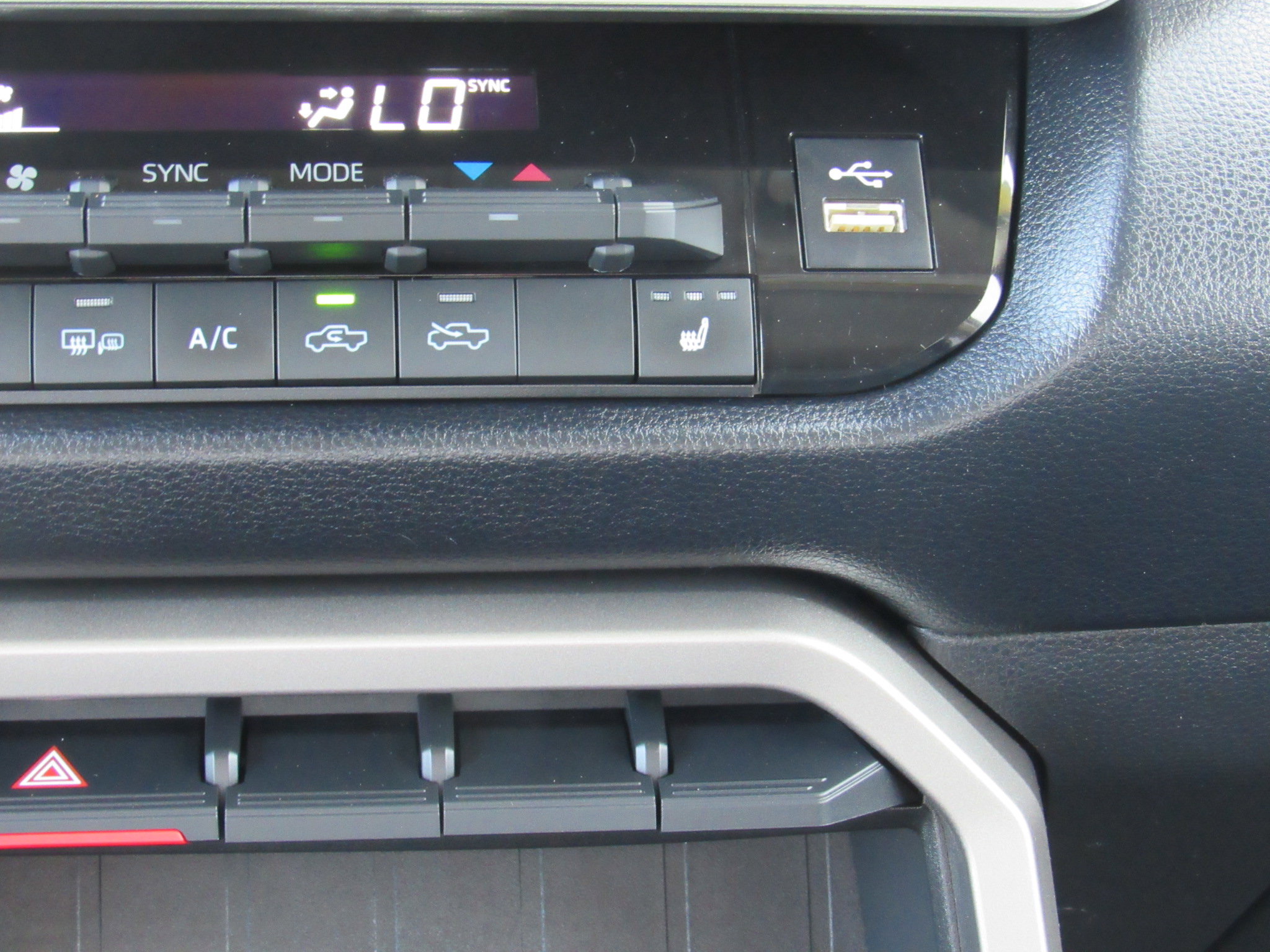 Used 2024 Toyota Tundra SR5 w/ SR5 Premium Package AWD/4WD image 25