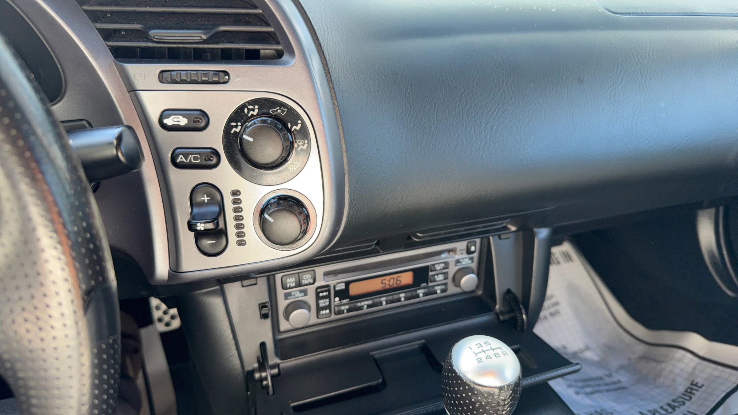 Used 2002 Honda S2000 image 21