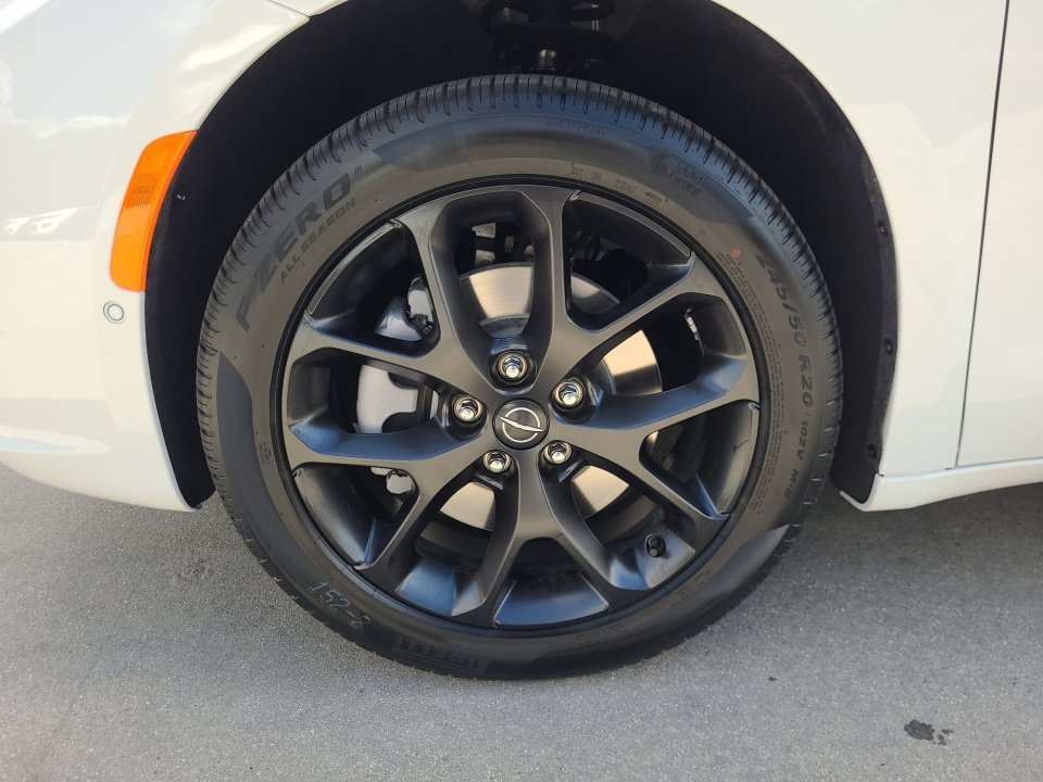 New 2026 Chrysler Pacifica Select w/ S Appearance Package AWD/4WD image 27