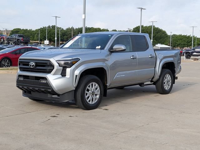 Used 2024 Toyota Tacoma SR5 AWD/4WD image 10