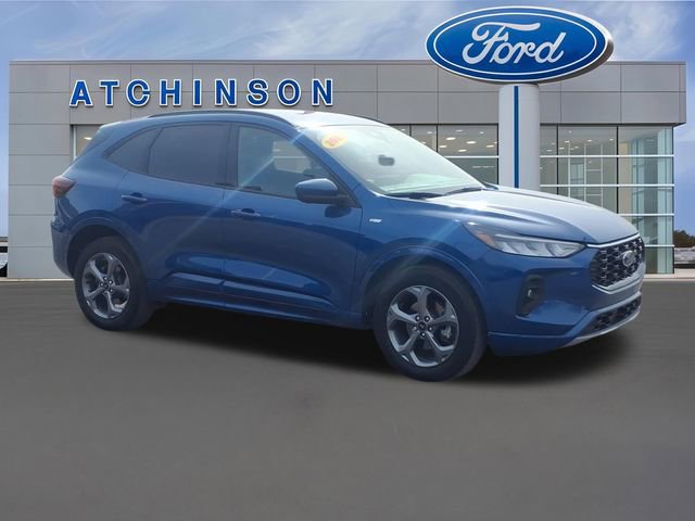 Certified 2023 Ford Escape ST-Line Select w/ Tech Pack #2 image 4
