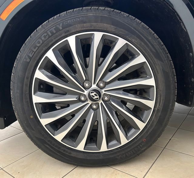Used 2024 Hyundai Palisade Calligraphy image 9