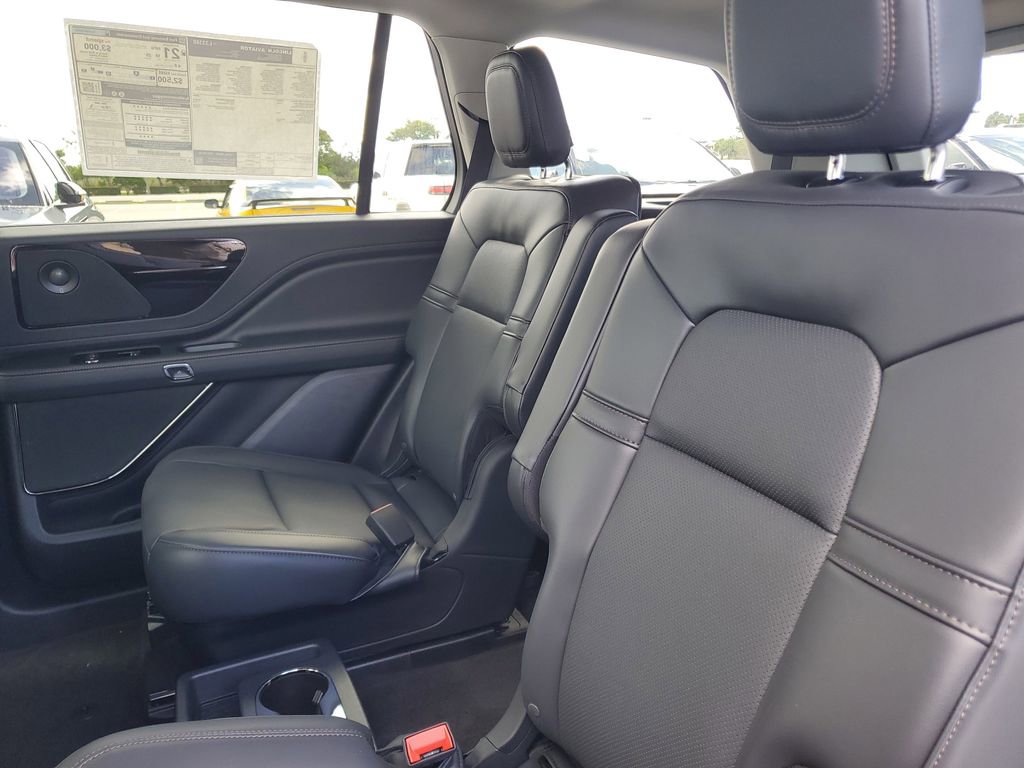 New 2025 Lincoln Aviator 2WD w/ Jet Appearance Package image 12