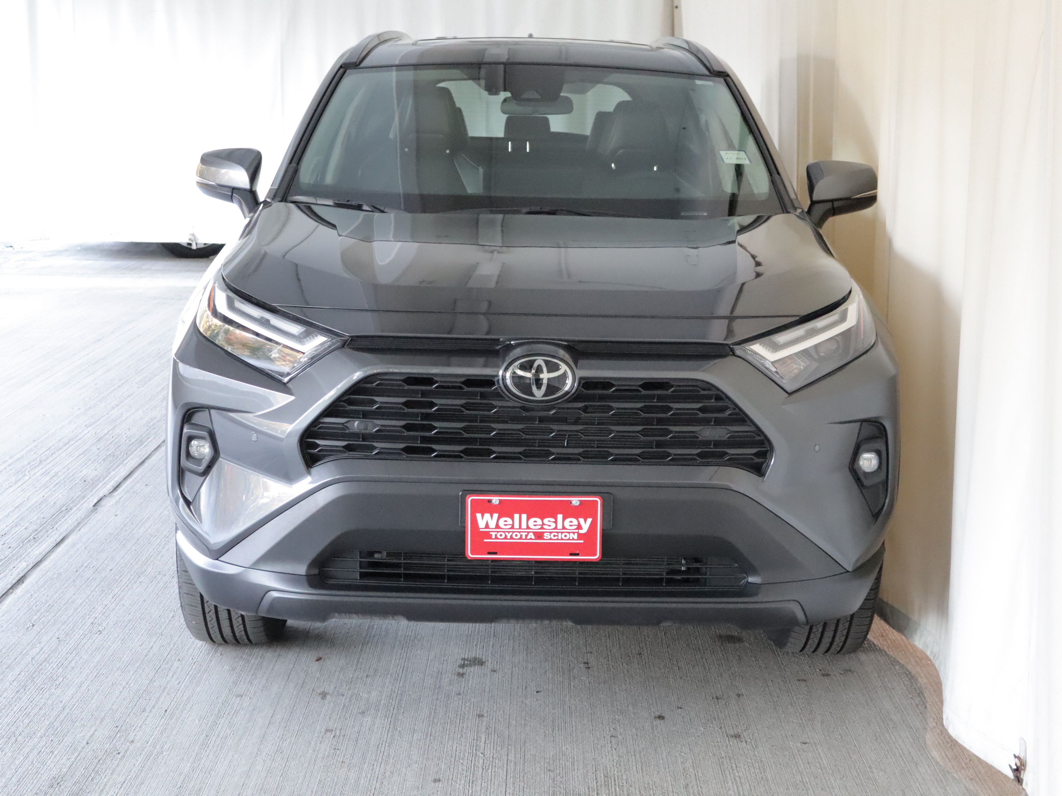 Used 2025 Toyota RAV4 XLE Premium w/ Weather Package AWD/4WD image 6