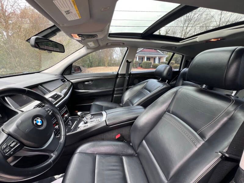 Used 2016 BMW 535i Gran Turismo image 9