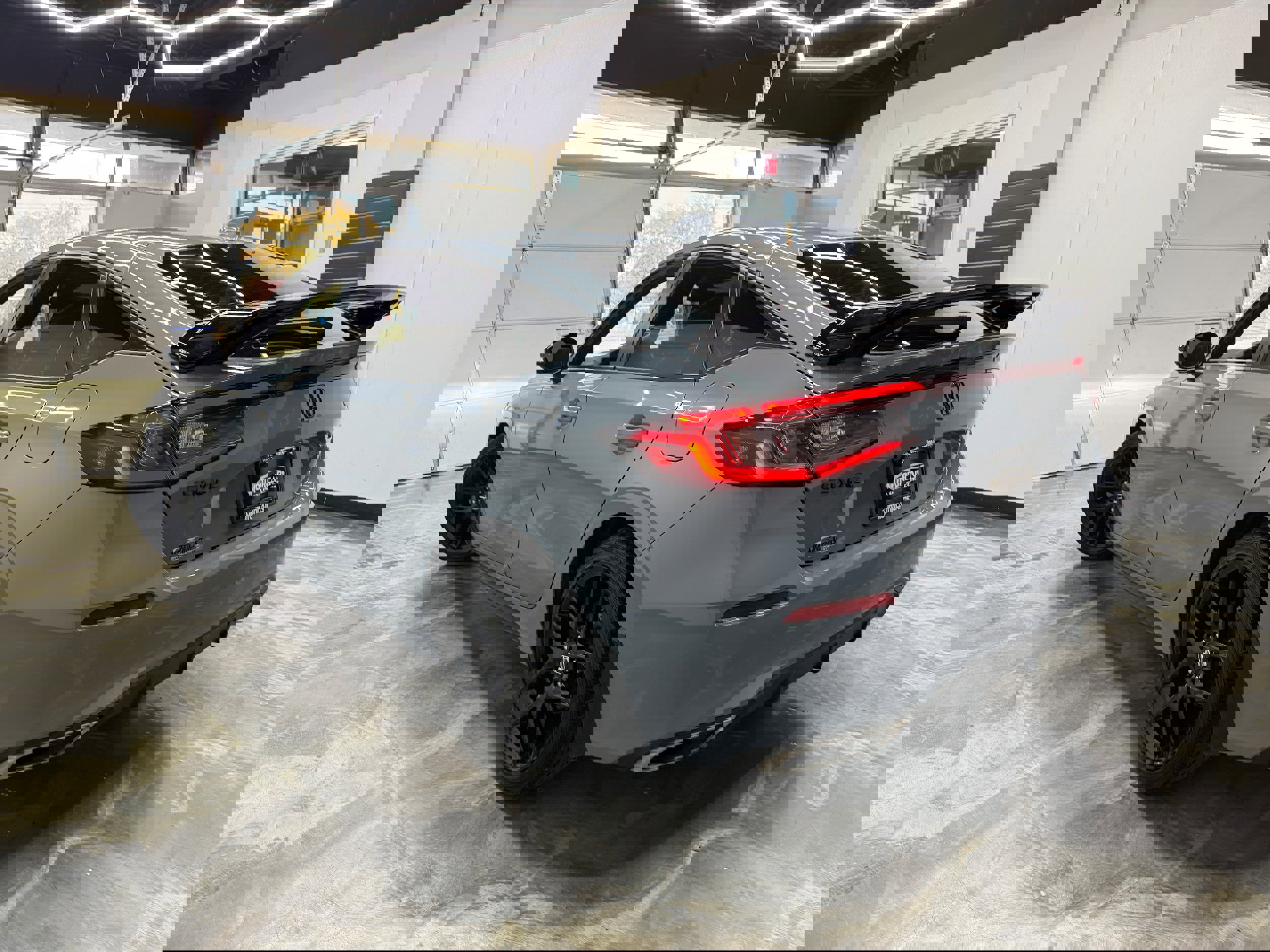 Used 2024 Honda Civic Sport Touring image 6