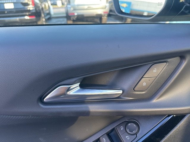 New 2026 Chevrolet Equinox LT image 12