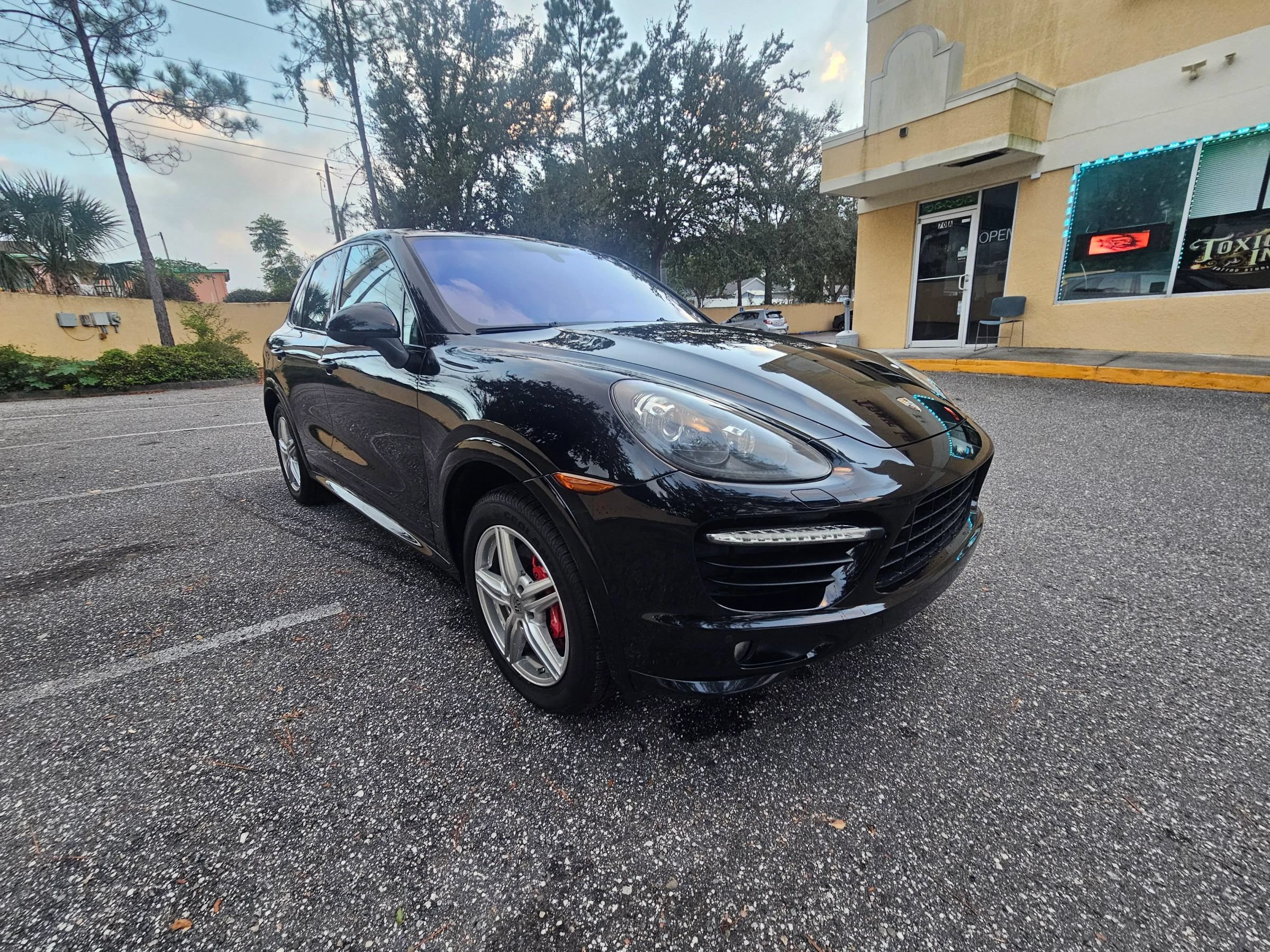 Used 2013 Porsche Cayenne GTS AWD/4WD image 2