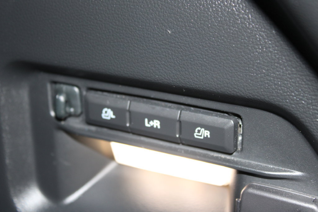 Used 2023 Ford Explorer ST w/ Equipment Group 401A AWD/4WD image 35