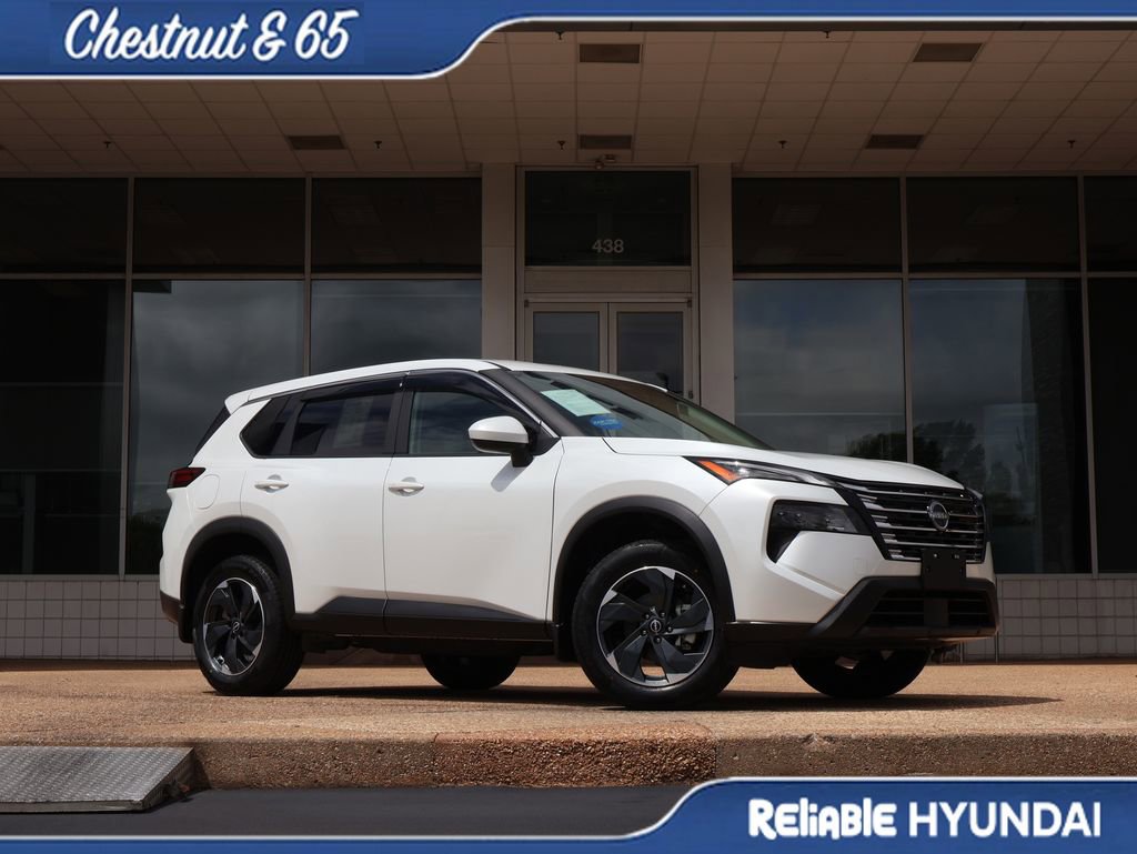 Used 2024 Nissan Rogue SV AWD/4WD image 2