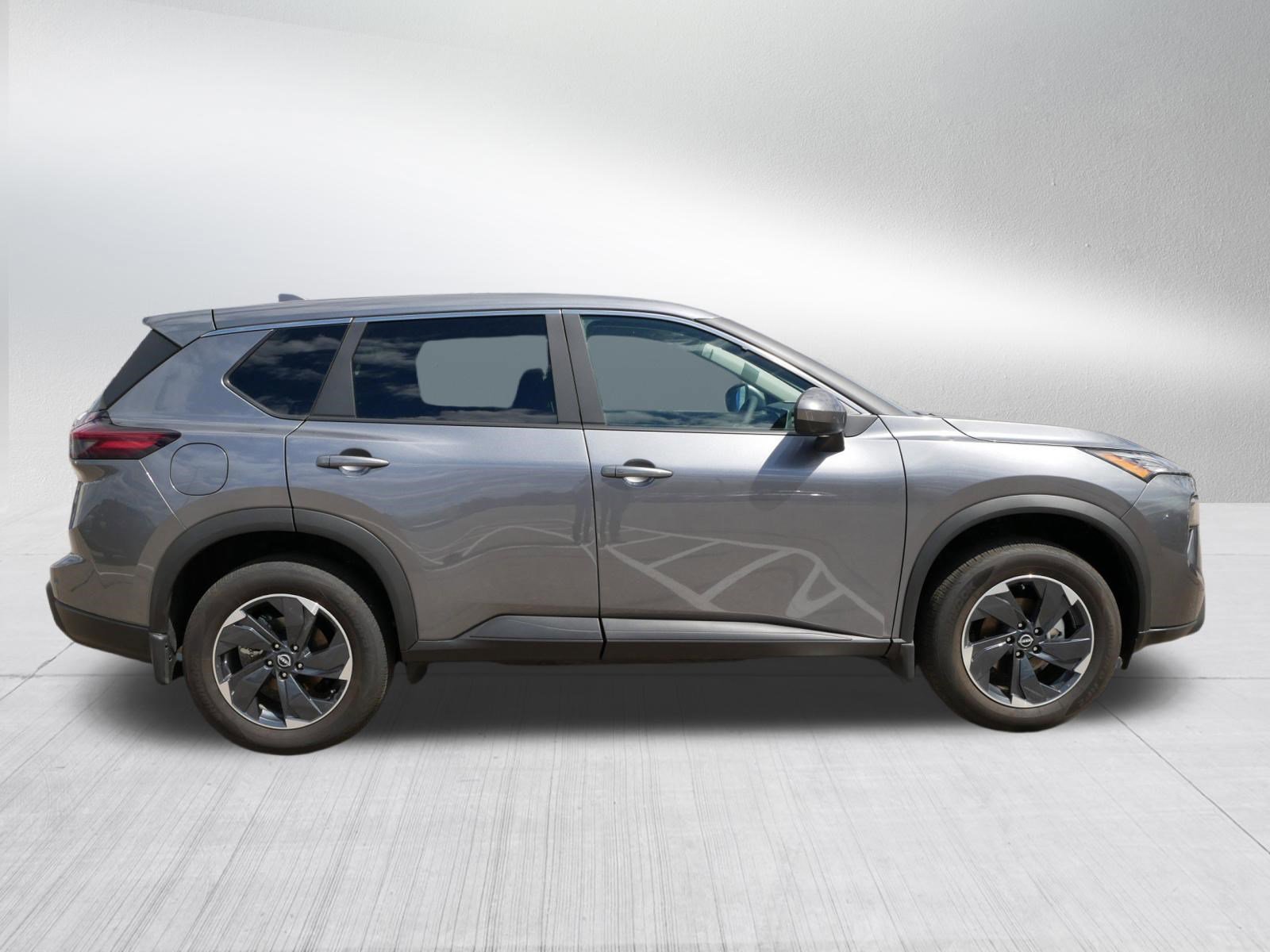 Used 2026 Nissan Rogue SV w/ Cold Weather Package AWD/4WD image 8