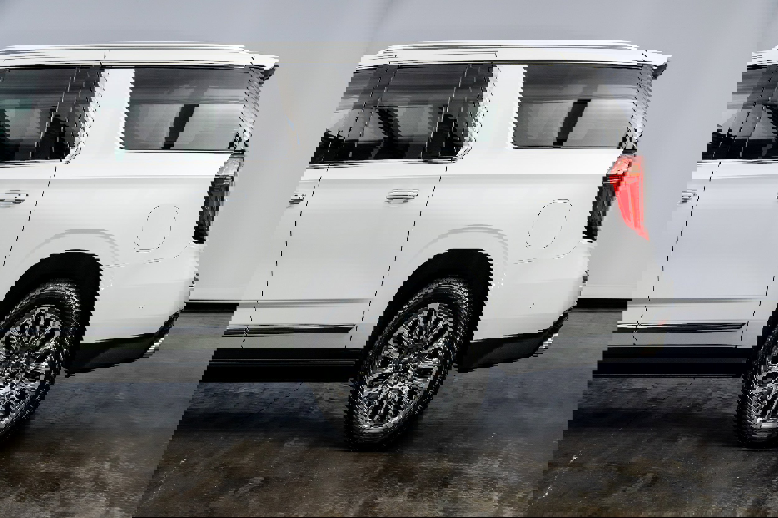 Used 2023 GMC Yukon XL Denali Ultimate image 15