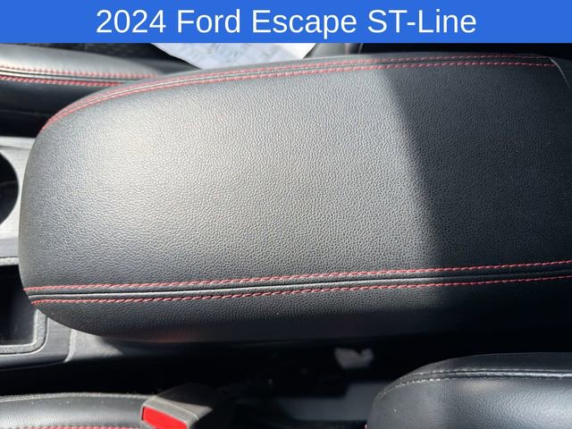 Used 2024 Ford Escape ST-Line w/ Tech Pack #1 AWD/4WD image 17