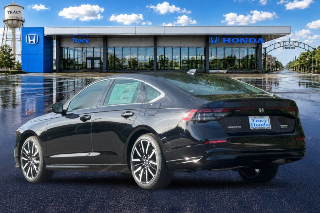 New 2026 Honda Accord Touring image 10