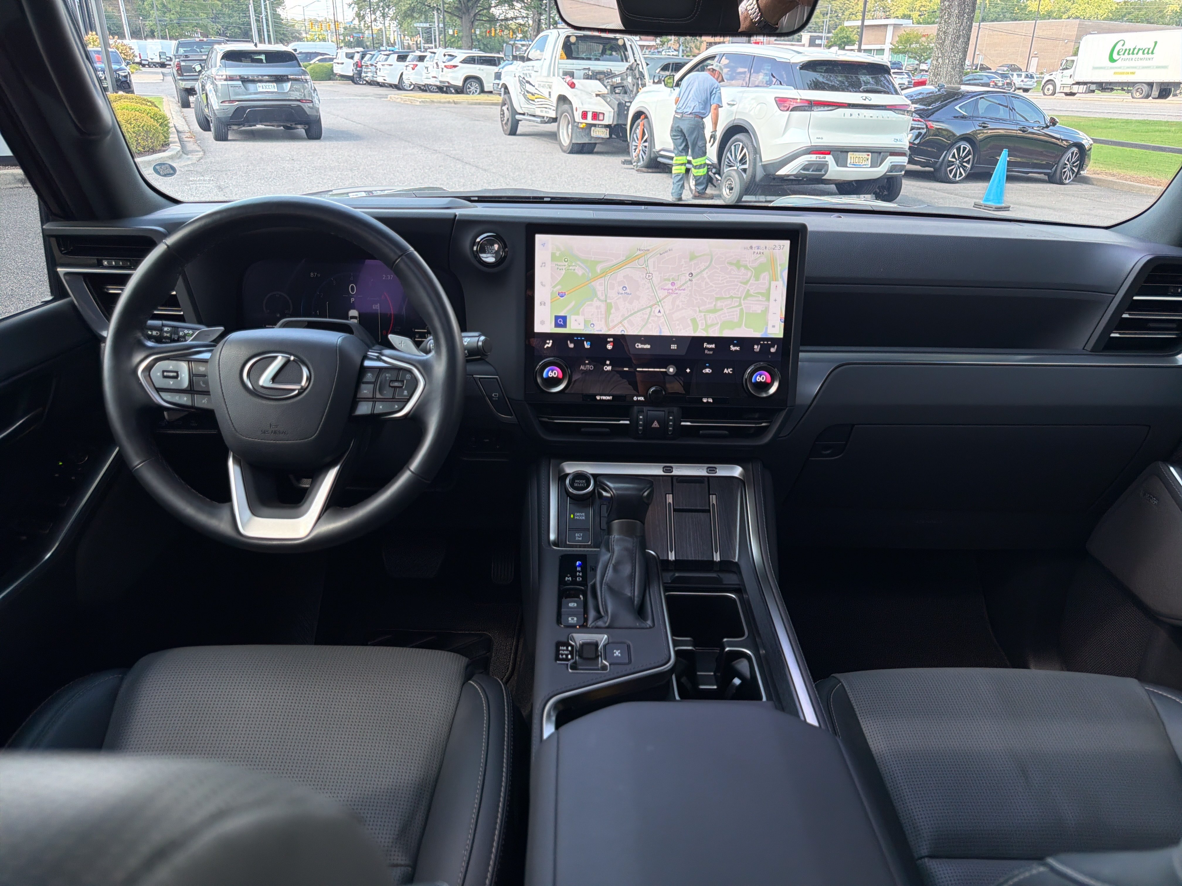 Used 2024 Lexus GX 550 w/ Accessory Package (31) AWD/4WD image 2