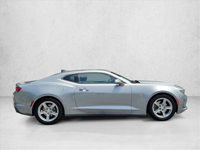 Used 2023 Chevrolet Camaro LT RWD image 4