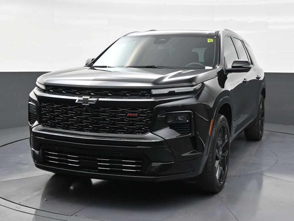 Used 2024 Chevrolet Traverse RS FWD image 8