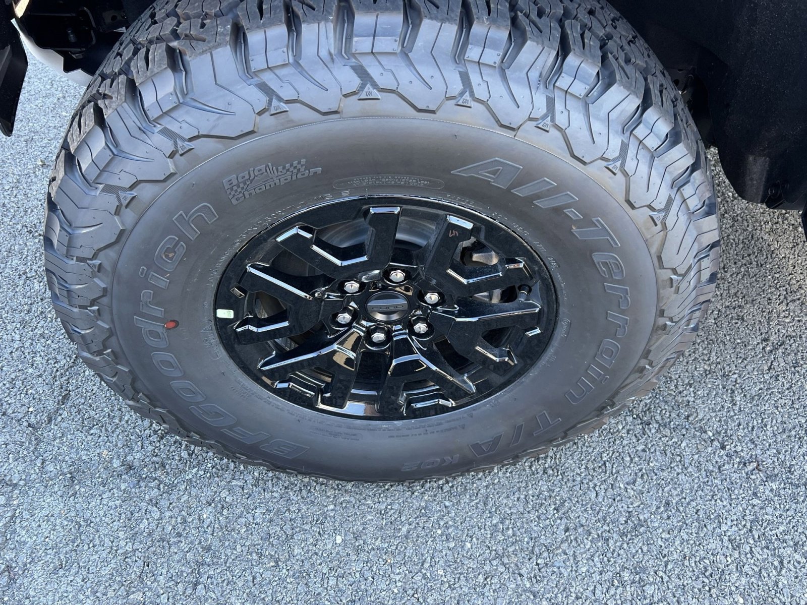 New 2025 Ford Bronco Raptor image 12