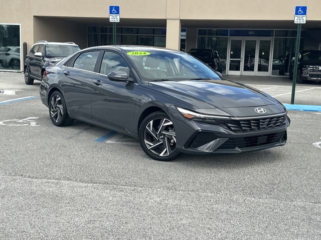 Certified 2024 Hyundai Elantra Limited image 2