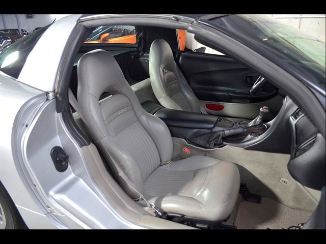 Used 1997 Chevrolet Corvette Coupe w/ Memory Pkg RWD image 20
