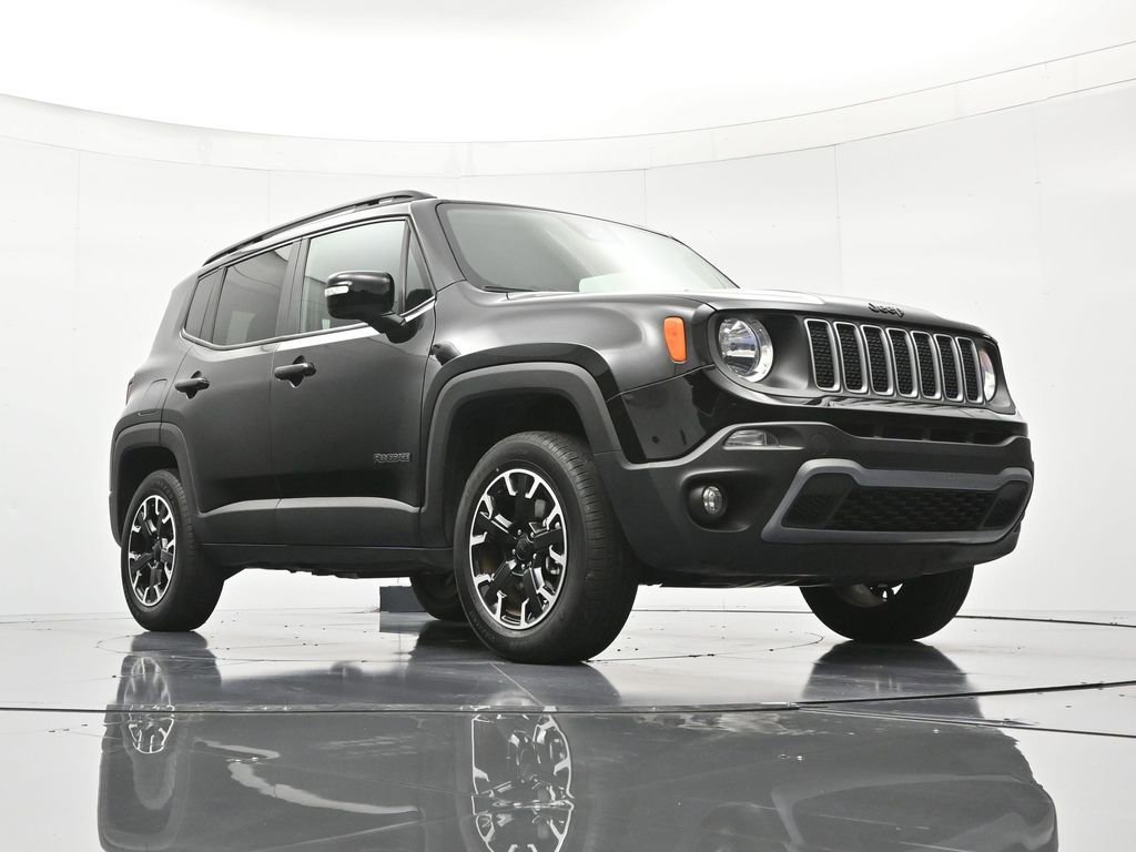 Used 2023 Jeep Renegade Latitude AWD/4WD image 38