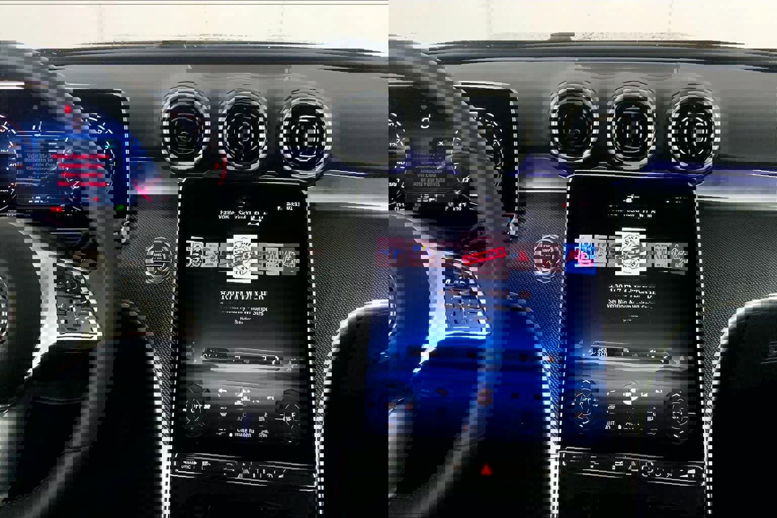 New 2025 Mercedes-Benz C 300 4MATIC Sedan image 9