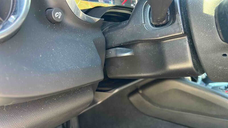 Used 2021 Chevrolet Camaro LT image 16