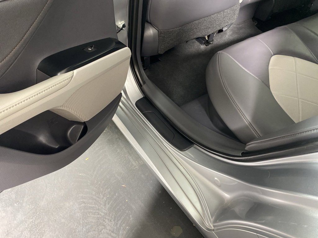 Used 2018 Toyota Camry XLE image 27