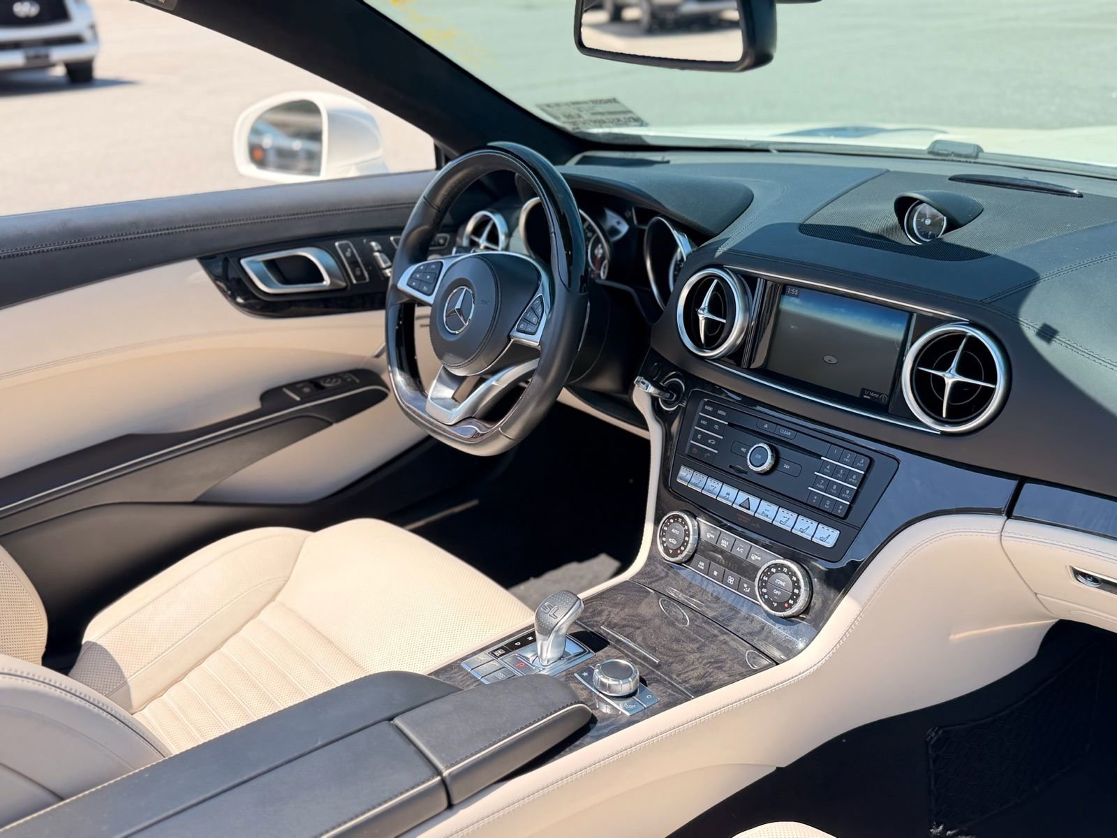 Used 2017 Mercedes-Benz SL 450 image 5