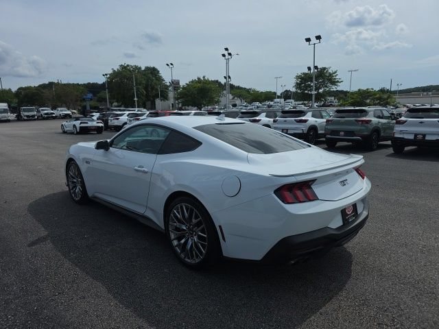Used 2024 Ford Mustang GT Premium RWD image 4