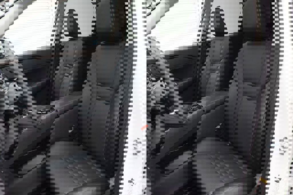 Used 2023 Nissan Rogue SV w/ SV Premium Package image 16