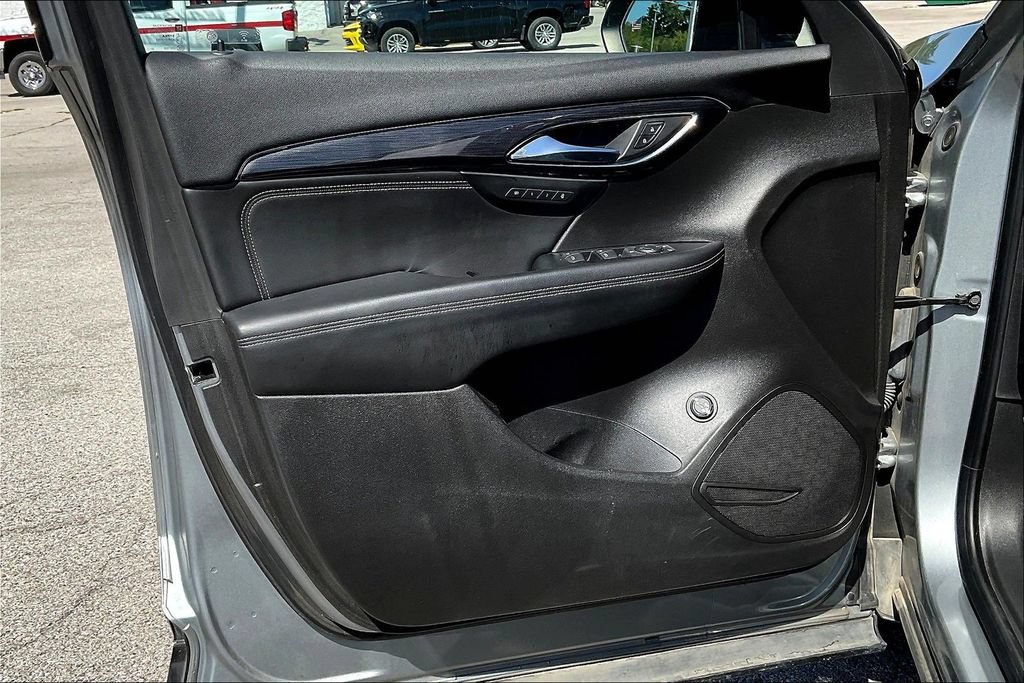 Used 2023 Buick Envision Essence w/ Sport Touring Package FWD image 17