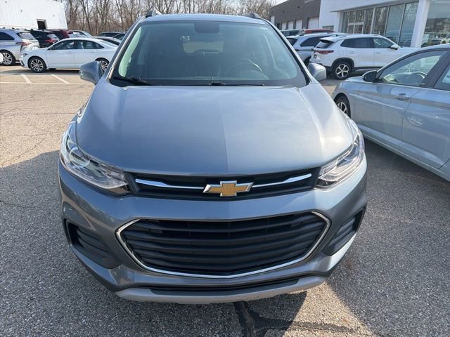 Used 2019 Chevrolet Trax LT w/ LT Convenience Package image 3
