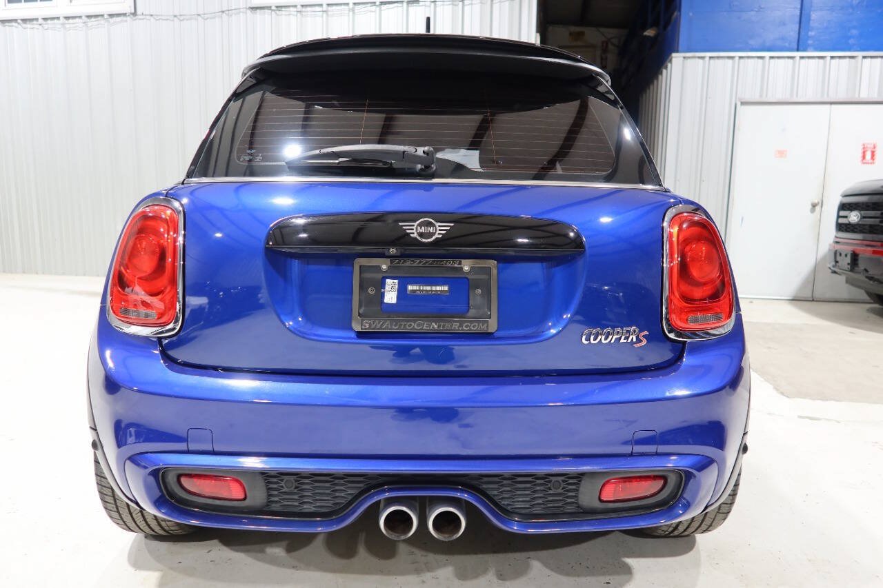 Used 2019 MINI Cooper S w/ Signature Upholstery Package FWD image 4